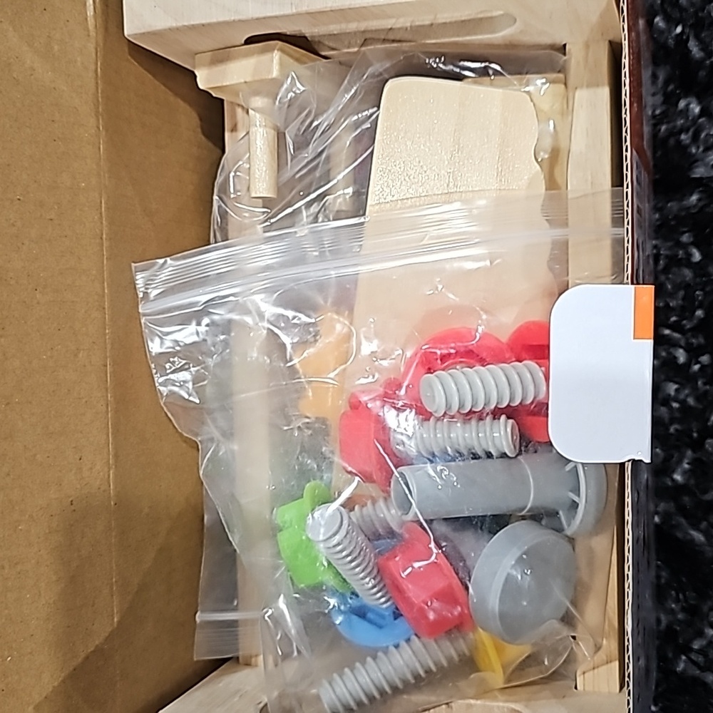 NWT kids tool cabinet - Picture 2 of 5